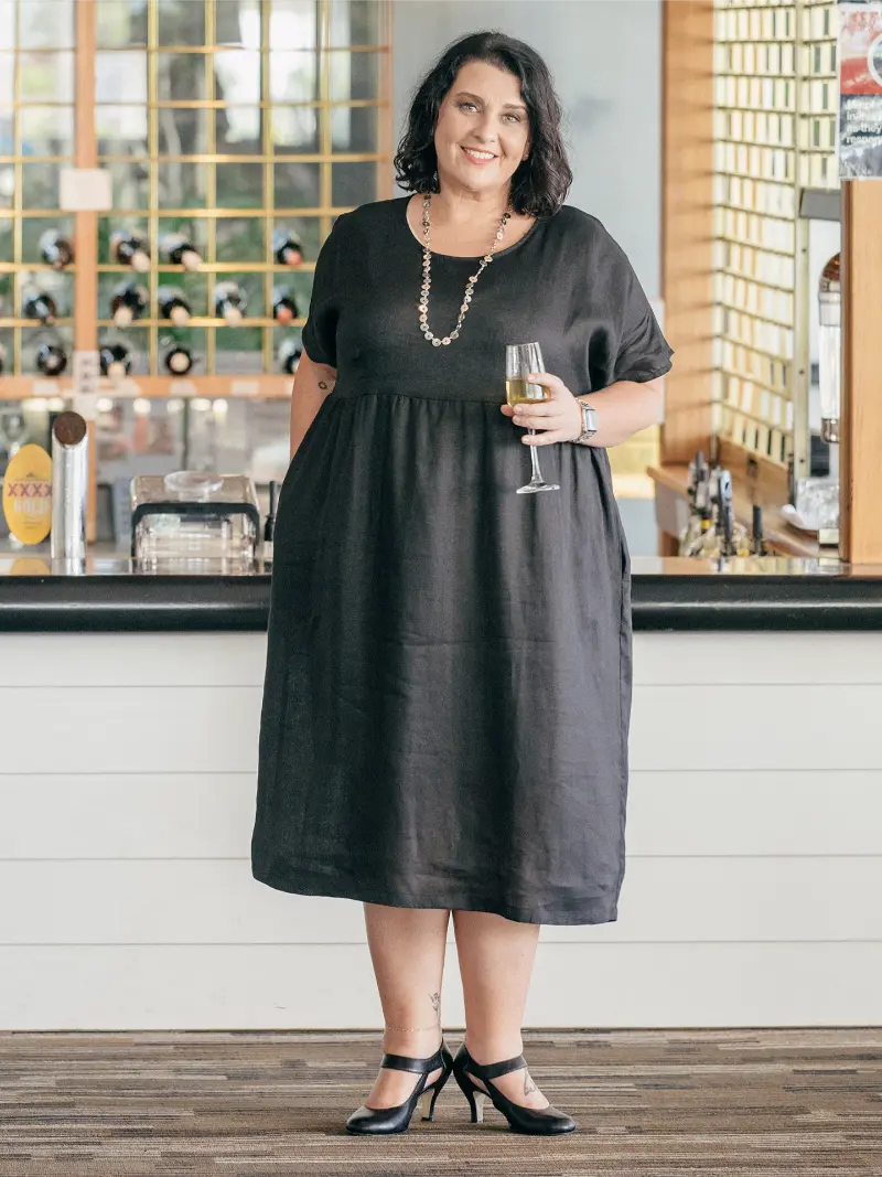 Josie Dress Black size 20 front